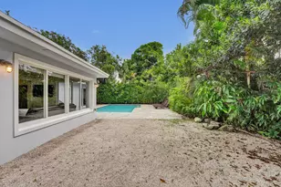 1908 NE 27th Dr, Wilton Manors, FL 33306 - Photo 49