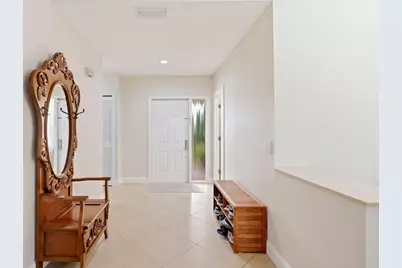 435 Mohawk Lane, Boca Raton, FL 33487 - Photo 5