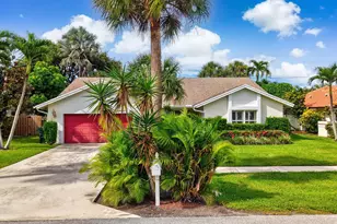 435 Mohawk Ln, Boca Raton, FL 33487 - Photo 1