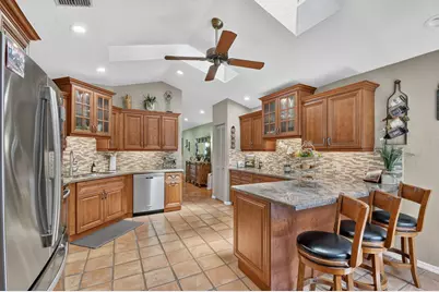 6097 Bay Isles Drive, Boynton Beach, FL 33437 - Photo 5