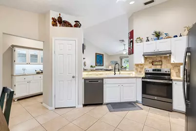 6385 4th Place, Vero Beach, FL 32968 - Photo 11