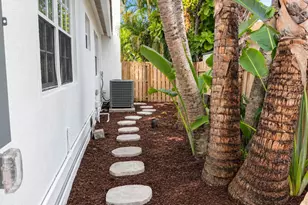 211 Dartmouth Dr, Lake Worth Beach, FL 33460 - Photo 25