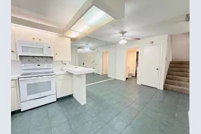 710 7th Lane, Palm Beach Gardens, FL 33418 - Photo 9