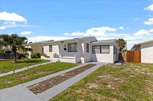 1227 N Ocean Breeze, Lake Worth Beach, FL 33460 - Photo 1