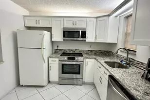 9370 SW 8th St, Boca Raton, FL 33428 - Photo 1