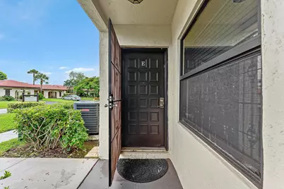 8520 Casa Del Lago #E, Boca Raton, FL 33433 - Photo 3