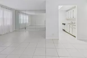 13155 SW 7th Ct, Pembroke Pines, FL 33027 - Photo 11