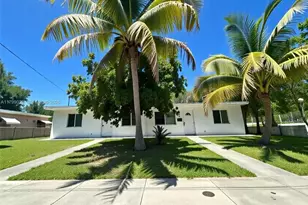 16204 NE 18th Ct, North Miami Beach, FL 33162 - Photo 1