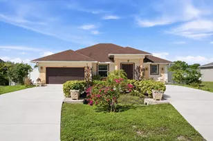 2272 SW Cameo Blvd, Port Saint Lucie, FL 34953 - Photo 1