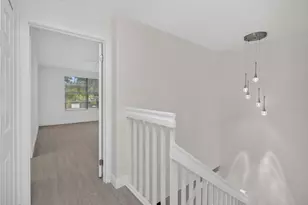 9189 Vineyard Lake Dr, Plantation, FL 33324 - Photo 11