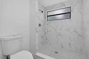 9189 Vineyard Lake Dr, Plantation, FL 33324 - Photo 15