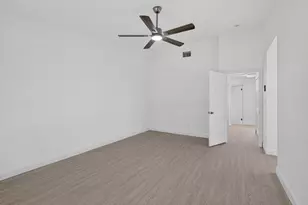 9189 Vineyard Lake Dr, Plantation, FL 33324 - Photo 13