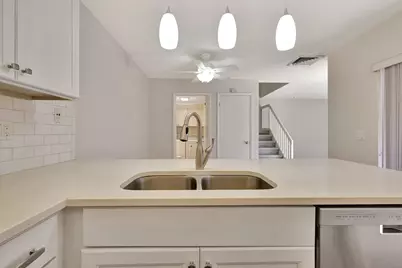 7118 71st Way, West Palm Beach, FL 33407 - Photo 7