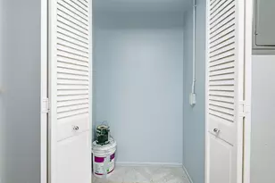 3900 N Hills Dr, Hollywood, FL 33021 - Photo 21