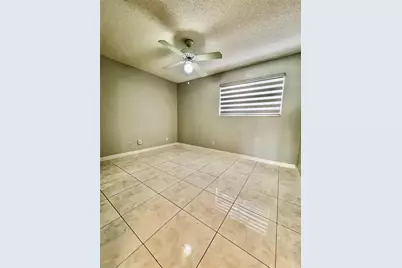 2239 Discovery Circle W, Deerfield Beach, FL 33442 - Photo 23