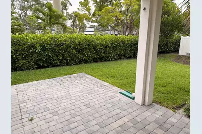 562 Parsons Way, Deerfield Beach, FL 33442 - Photo 3