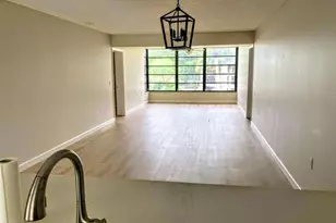 1721 Whitehall Dr, Davie, FL 33324 - Photo 5