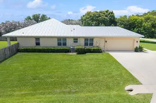 1106 SW Thoreau Ct, Palm City, FL 34990 - Photo 3