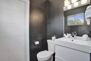 820 SE 6th Ave, Pompano Beach, FL 33060 - Photo 25