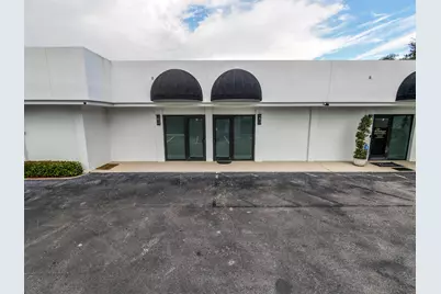 517 Northlake Boulevard #2, North Palm Beach, FL 33408 - Photo 3
