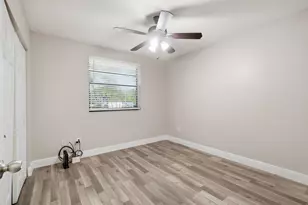 9672 W McNab Rd, Tamarac, FL 33321 - Photo 19