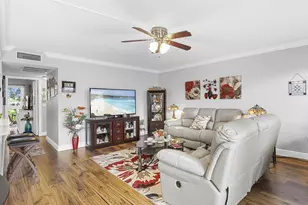 2041 Lyndhurst J, Deerfield Beach, FL 33442 - Photo 7