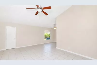 11281 NW 39th Street, Coral Springs, FL 33065 - Photo 5