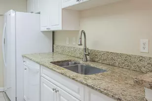 100 Crestwood Ct N, Royal Palm Beach, FL 33411 - Photo 13