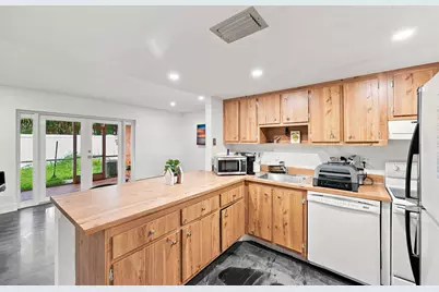1739 NW 80th Avenue #E, Margate, FL 33063 - Photo 11