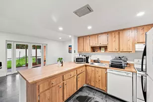 1739 NW 80th Ave, Margate, FL 33063 - Photo 11