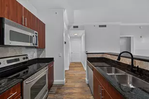 2401 NE 65th St, Fort Lauderdale, FL 33308 - Photo 17