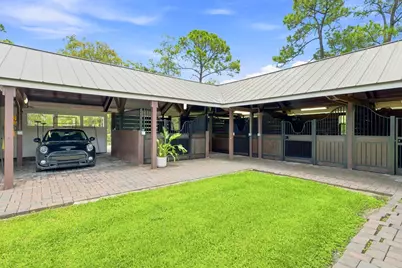 14902 Paddock Drive, Wellington, FL 33414 - Photo 31