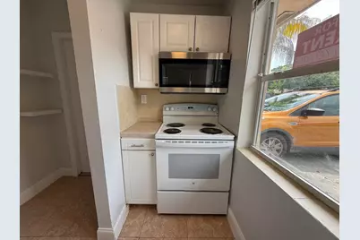 1336 NE 1st Avenue #West, Fort Lauderdale, FL 33304 - Photo 9