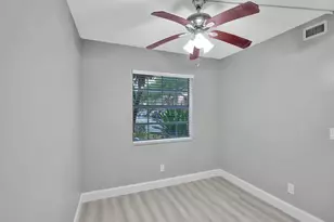 821 NW 103rd Ave, Pembroke Pines, FL 33026 - Photo 7