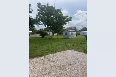 2801 Avenue Q, Fort Pierce, FL 34947 - Photo 3