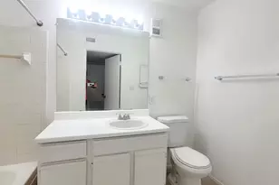 2667 NW 33rd St, Oakland Park, FL 33309 - Photo 15