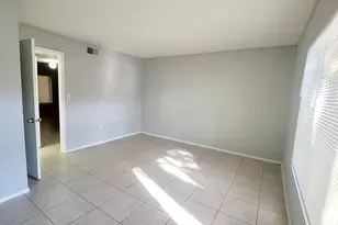2667 NW 33rd St, Oakland Park, FL 33309 - Photo 21