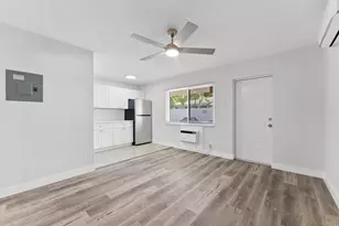 1632 NE 4th Pl, Fort Lauderdale, FL 33301 - Photo 1