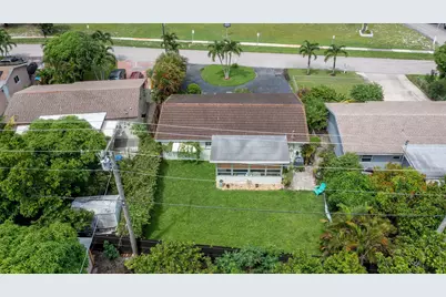 1318 Cardinal Lane, Lantana, FL 33462 - Photo 41
