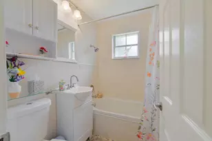 1318 Cardinal Ln, Lantana, FL 33462 - Photo 15