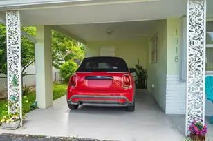 1318 Cardinal Ln, Lantana, FL 33462 - Photo 7