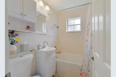 1318 Cardinal Lane, Lantana, FL 33462 - Photo 15