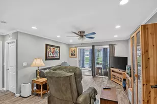 453 Lake Frances Dr, West Palm Beach, FL 33411 - Photo 13