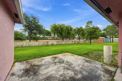 3243 NW 43rd Place, Oakland Park, FL 33309 - Photo 21