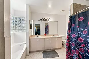 3243 NW 43rd Pl, Oakland Park, FL 33309 - Photo 13