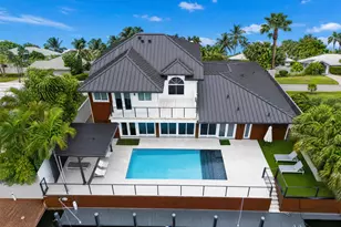 11 Castle Harbor Isle Dr, Fort Lauderdale, FL 33308 - Photo 1