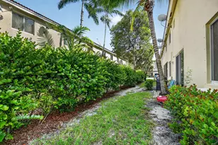 2785 S Evergreen Cir, Boynton Beach, FL 33426 - Photo 25