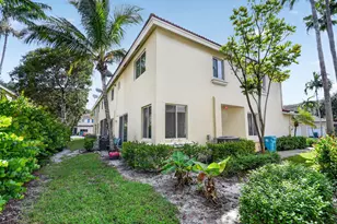 2785 S Evergreen Cir, Boynton Beach, FL 33426 - Photo 27