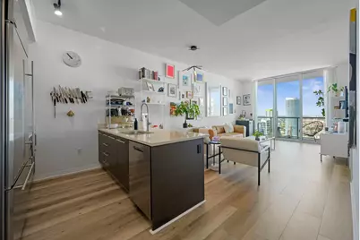 55 SE 6th Street #4300, Miami, FL 33131 - Photo 7