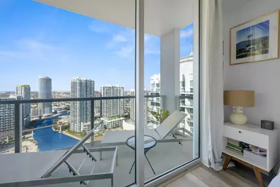 55 SE 6th Street #4300, Miami, FL 33131 - Photo 21